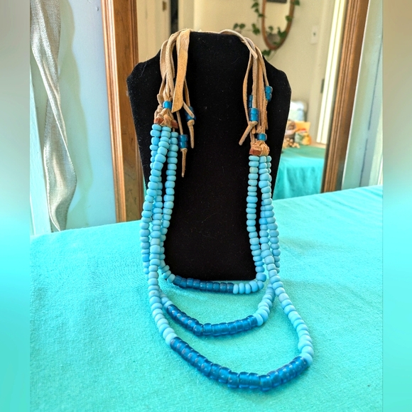 Jewelry - Vintage Turquoise, Glass & Leather Bead Necklace-12-20"